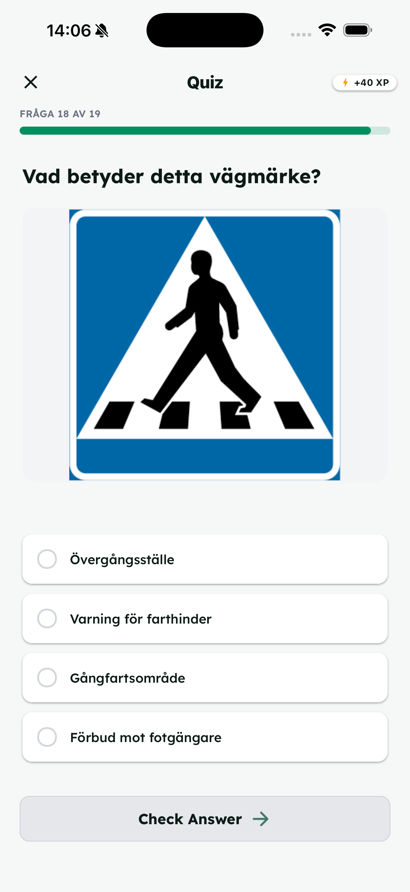 Quiz efter lektionen · Skärmbild ur appen · nedersta knappen har texten ”Check Answer” på engelska.